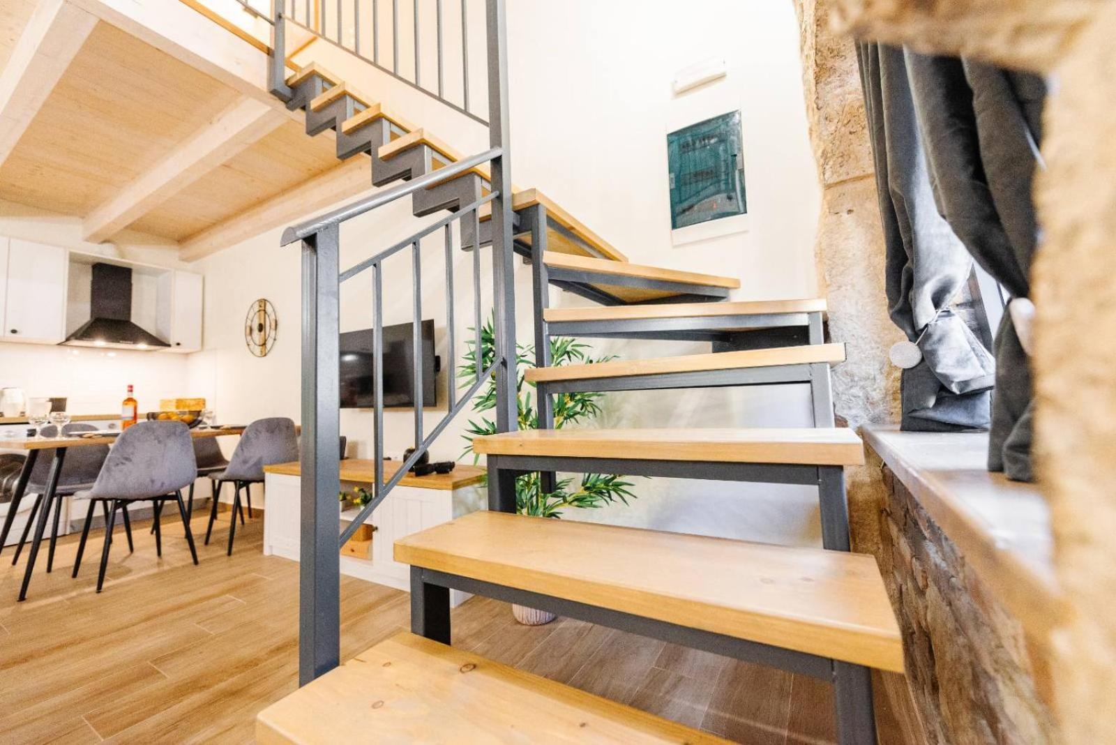 Corfiot Seaport Loft Apartment *